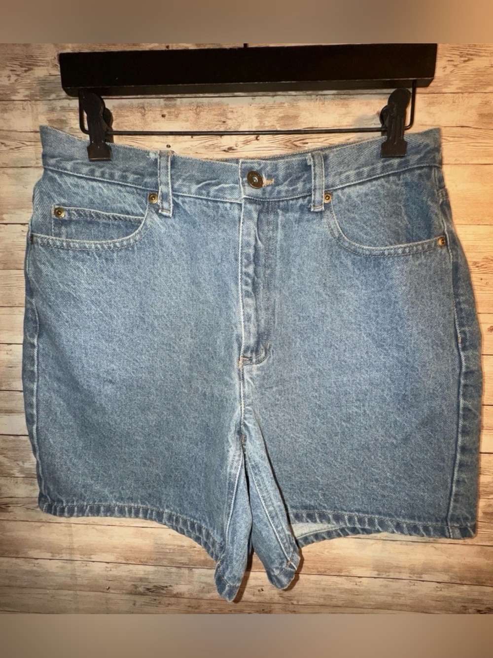 Liz Claiborne Classic Fit Jeans Shorts Women’s Size 12P Good Condition Vintage